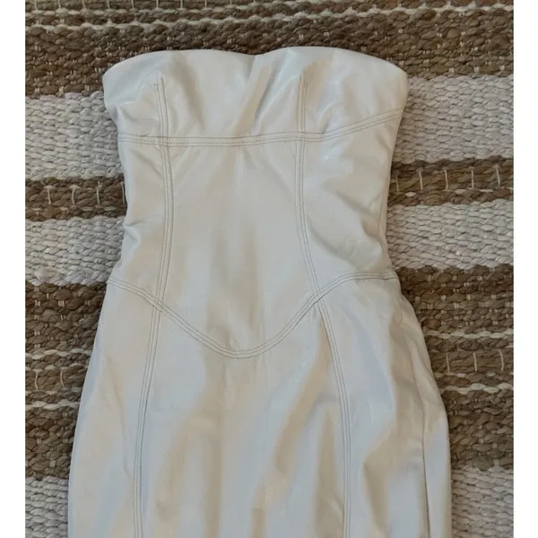 NEW House of CB Camilla Ivory Vegan Leather Strapless Dress Size XS - Image 11