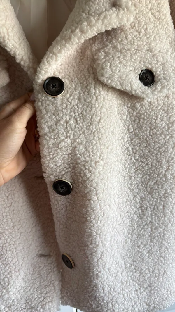 Von Maur Furry jacket - Image 4