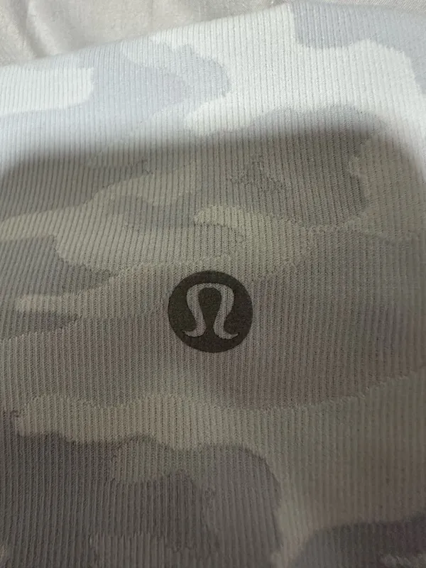 Lululemon ribbed align Biker Shorts  - Image 3