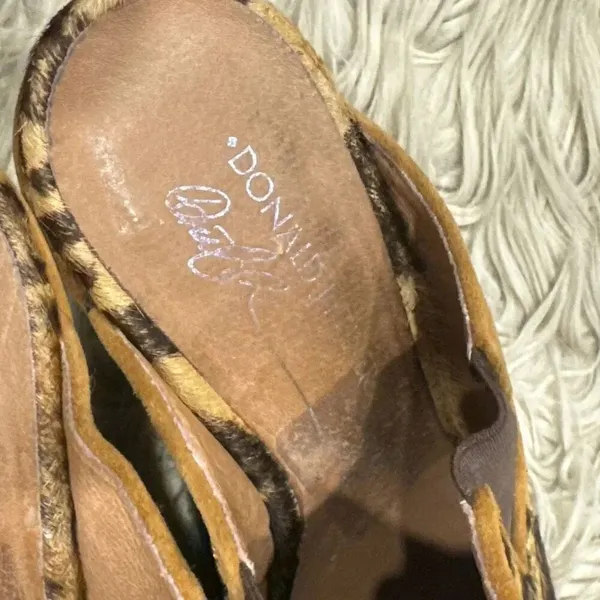 Donald Pliner Ingrid Wedges 9.5 Brown - Image 3