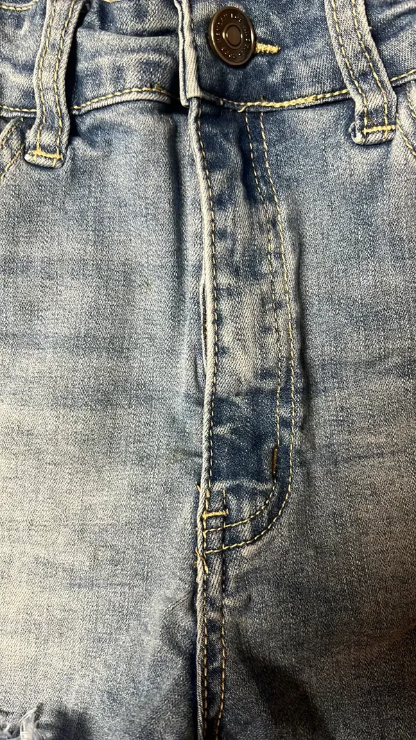 Denim Shorts Size 28 - Image 2