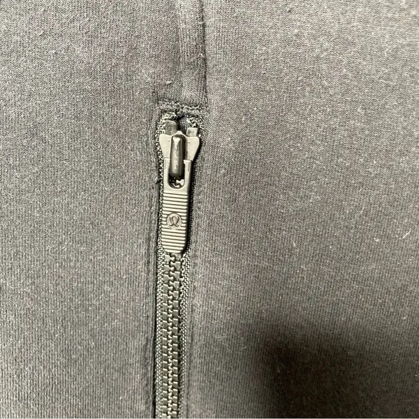 Lululemon black full zip jacket size‎ 6 - Image 2