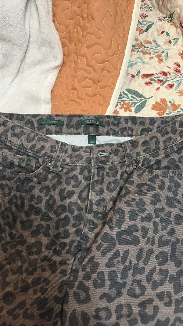 Target cheetah pants - Image 3