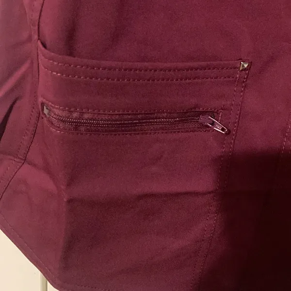 Scrub Star Women’s Size Small Wine Color Scrub Top NWOT - Image 4