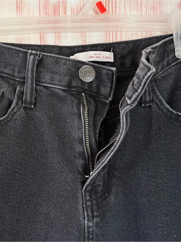 SO Black High Rise Distressed Raw Hem Ankle Length Mom Jeans Size 11/30 - Image 13