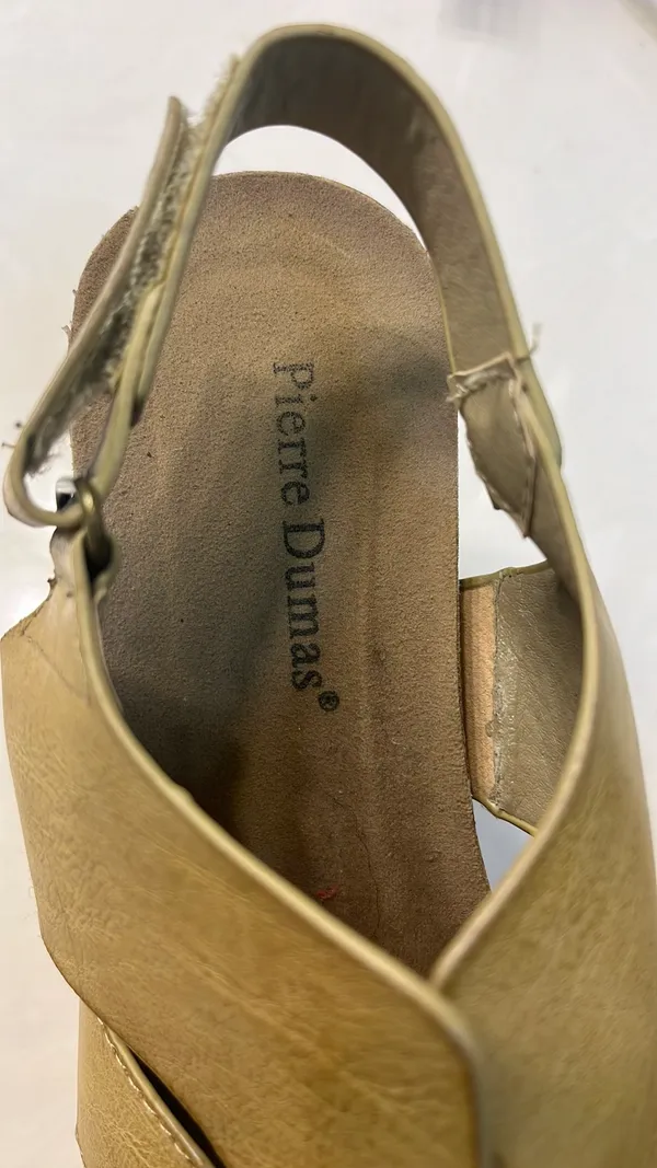Pierre Dumas wedges  - Image 4
