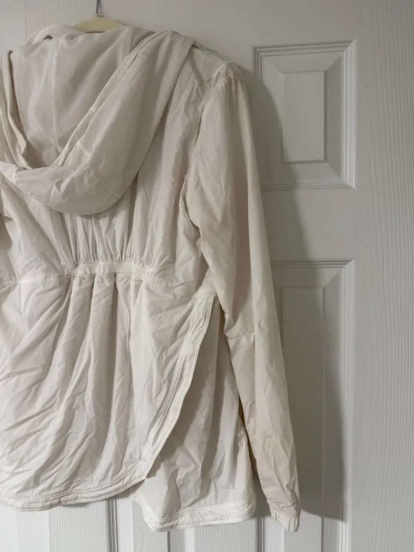 Lululemon Rain Jacket - Image 5