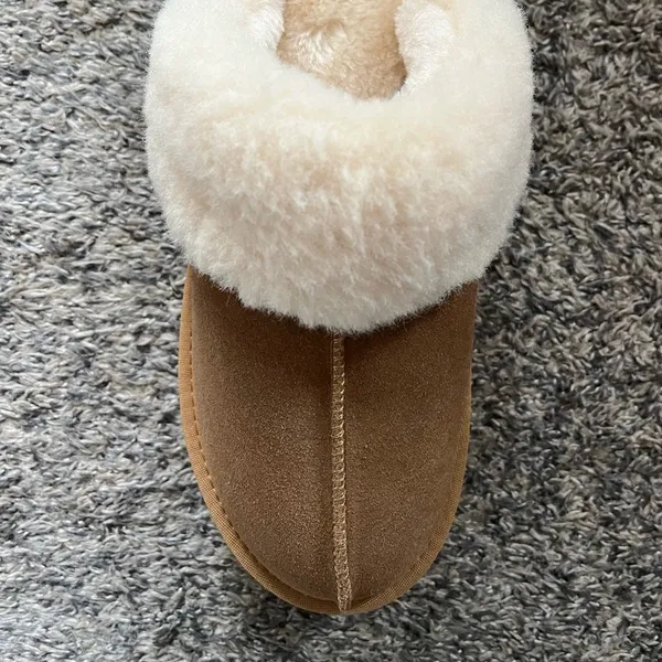 Dream Paris NWOT Faux Fur Brown and Tan Platform Slippers with Box - Image 7