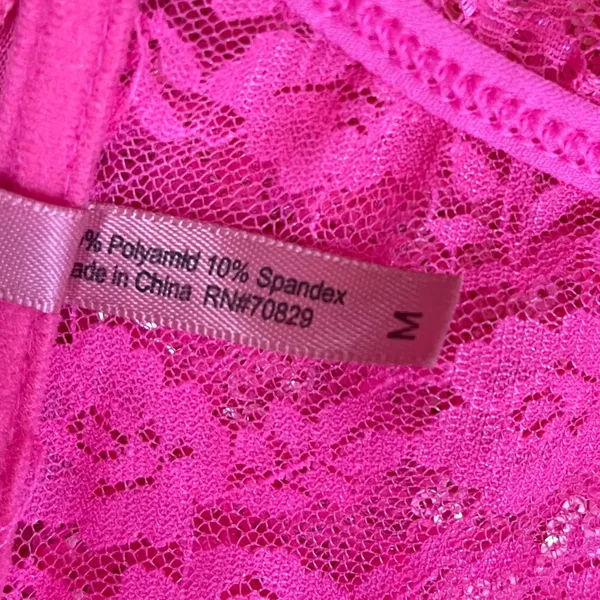 Tarea Rue 21 Medium Juniors Sequin Lace Hot Pink Bandeau Bra Top - Image 8