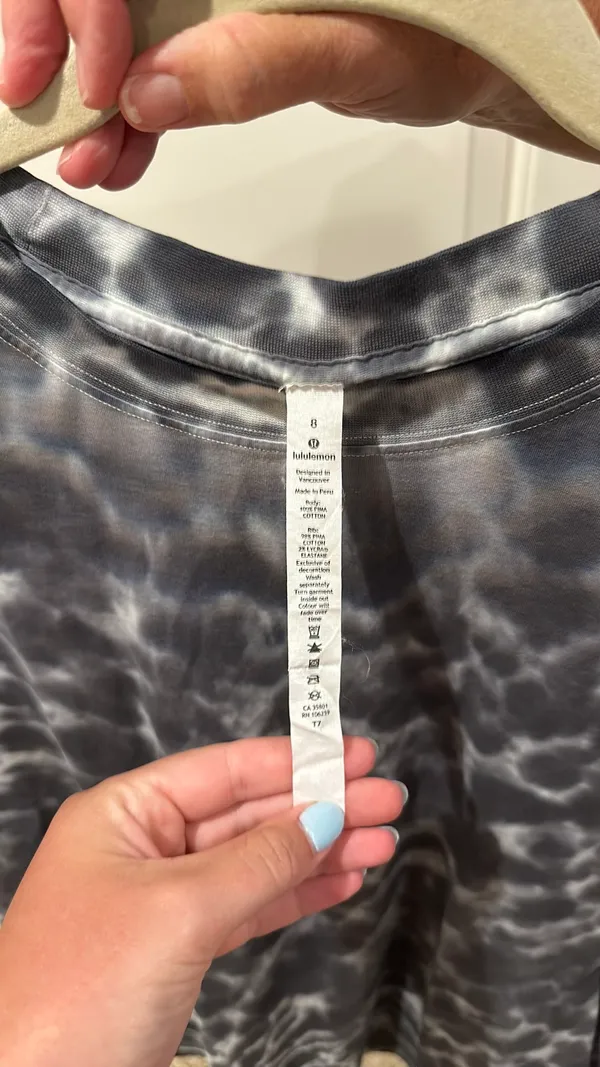 Lululemon Tee - Image 4