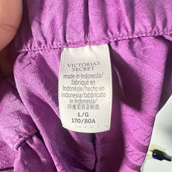Victoria's Secret Satin Pajama Set Large Purple Logo Shorts Lightweight - Image 6