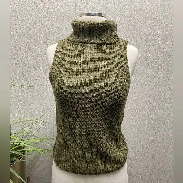 NWT Stitches & Stripes x Revolve‎ Santos Top in Olive Green Sz Small - Image 2