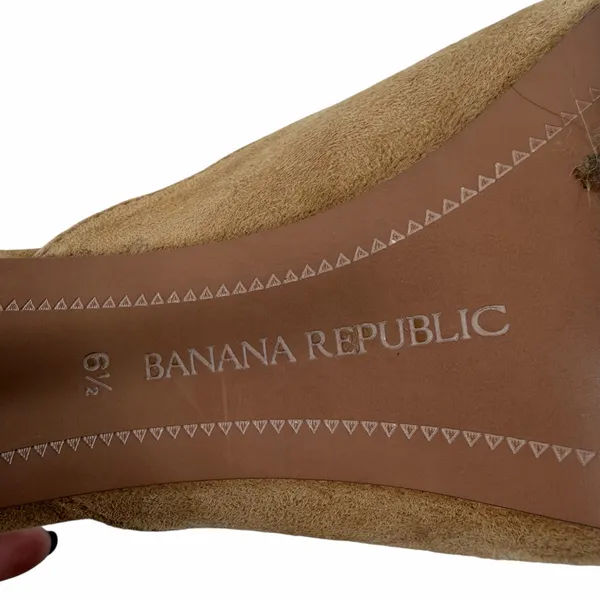 Banana Republic Pointed Toe d'Orsay Suede Ankle Strap Pump Camel Size 6.5 - Image 10