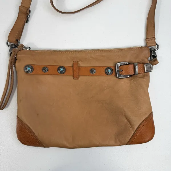 GIORGIA MILANI Crossbody‎ Bag Purse Shoulder Tan Italian Leather Western Conchos - Image 3