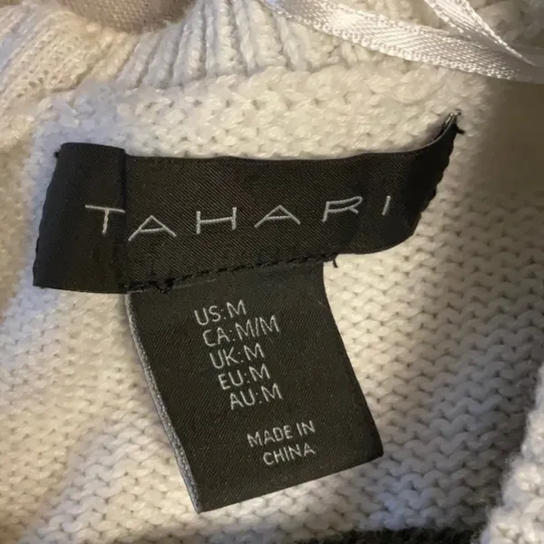 Tahari Gray Crew Neck Sweater - Image 5