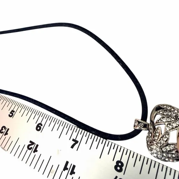 Vintage Silver Tone Rhinestone Openwork Heart Pendant Necklace - Image 7