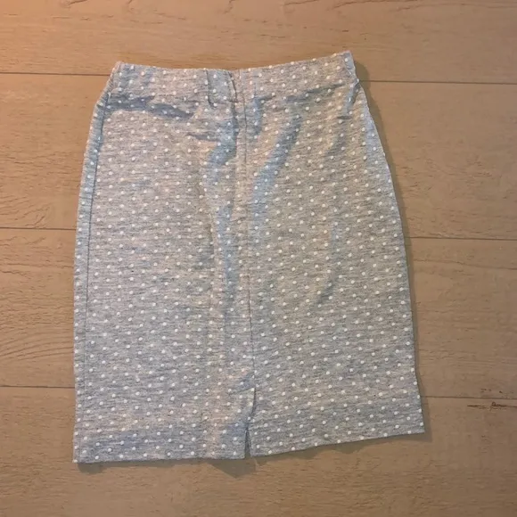 Forever 21 gray pencil polka dot skirt - Image 3