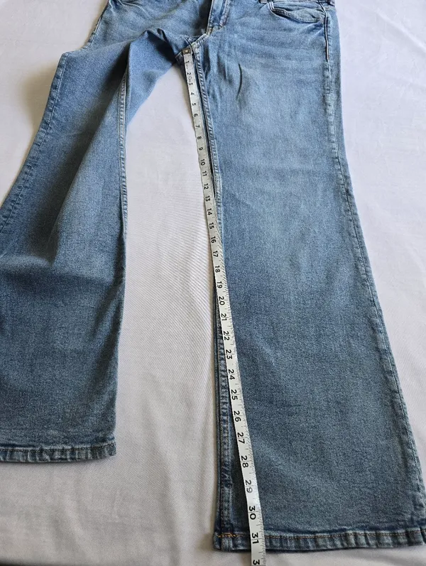 Divided Angelic Denim Women's Light Blue Straight Leg Jeans Size 12 - Image 5