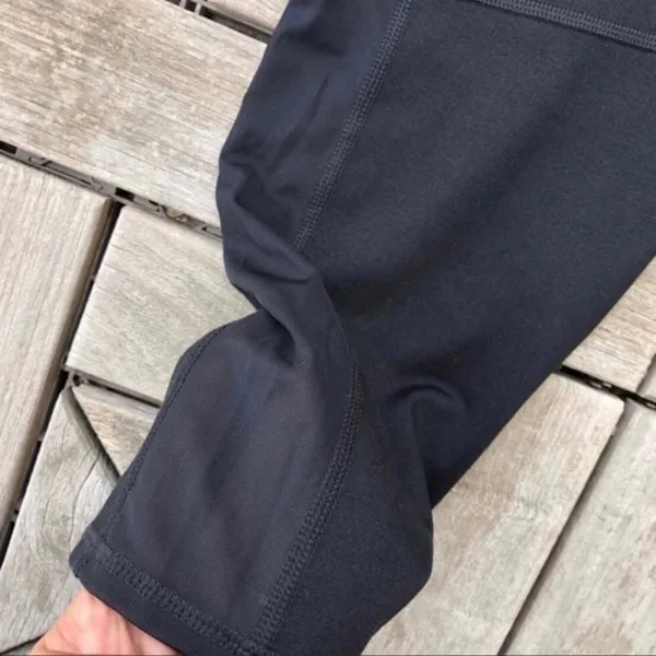 Fabletics Demi Lovato Black Side Mesh Leggings Size 1X - Image 2