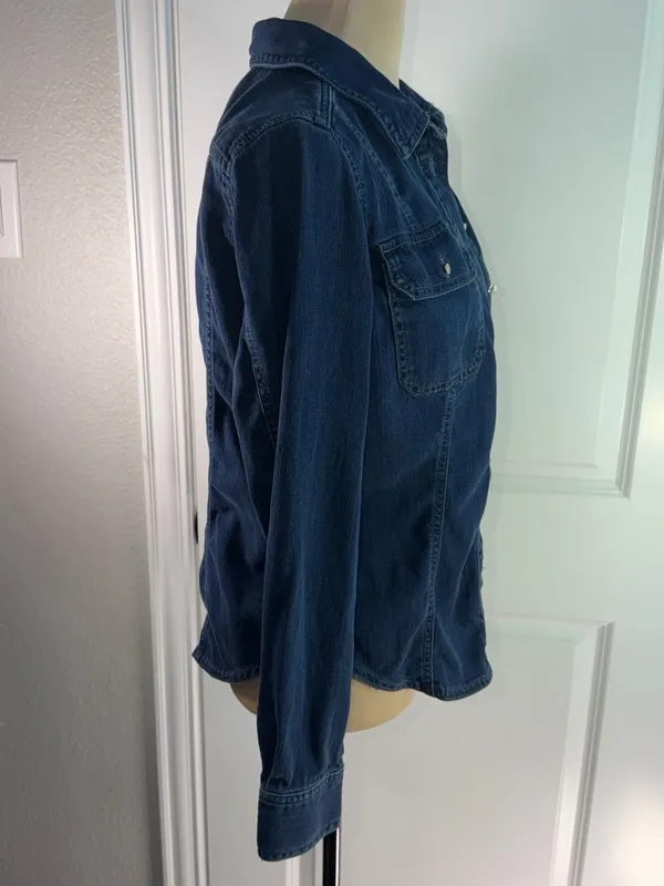 White House Black Market Blue Denim Long Sleeve Button Up Shirt Size 6 - Image 3