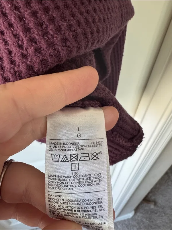 Old Navy Plum Long Sleeve Waffle Henley / M61 - Image 4