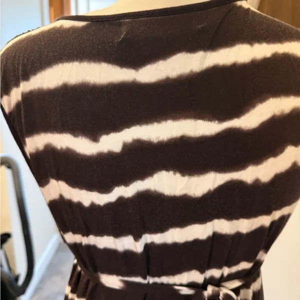 MICHAEL Michael Kors Brown and White Striped V-Neck Maxi Dress - Image 6
