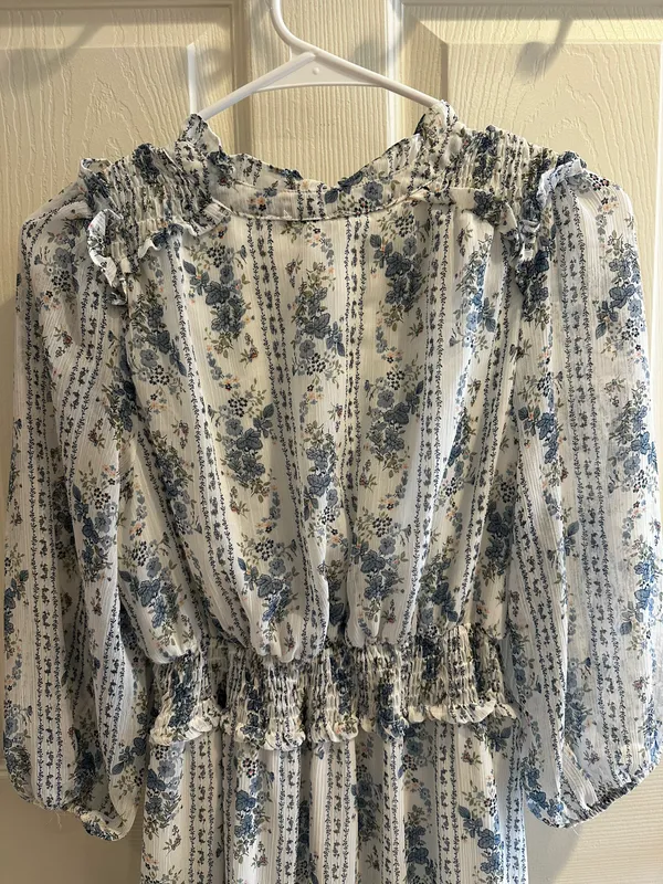Moon River Women’s White And Blue Tiered Flowy Midi Dress Size Small - Image 6