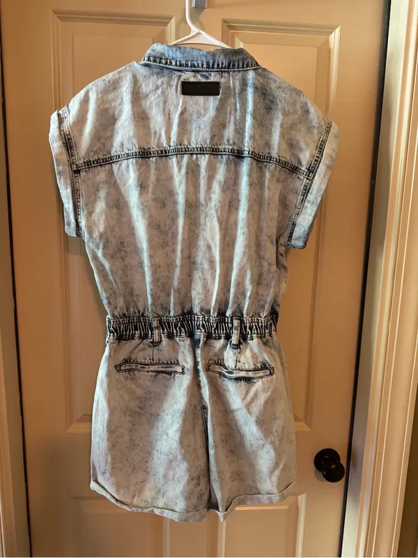 Blank NYC Light Blue Acid Wash Denim Romper Shorts - Image 3