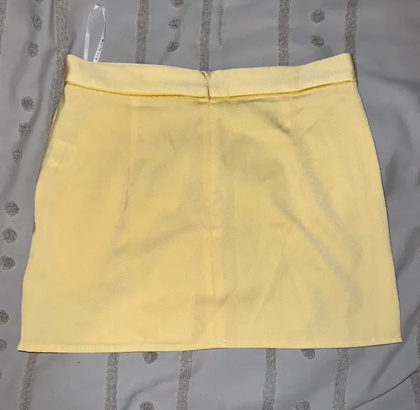 White Fox Boutique Mini Skirt - Image 4