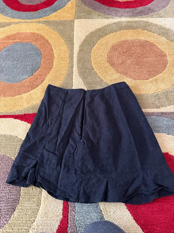 Abercrombie & Fitch Black Asymmetrical High Waisted Linen Skirt with Slit Small - Image 4