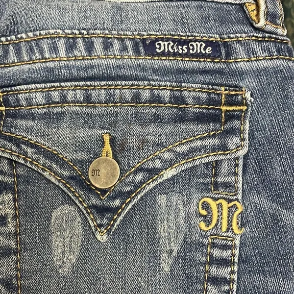 Miss Me 26 X 29 Skinny Mid Rise Denim Jeans Blue 5‎ Pockets Stretch Distressed - Image 4