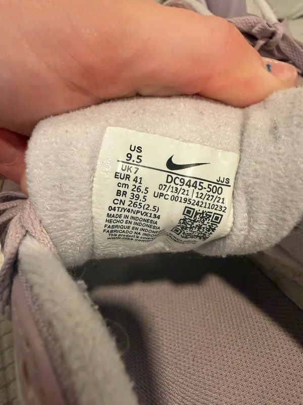 Nike Air Max Sneakers Women’s - Image 4