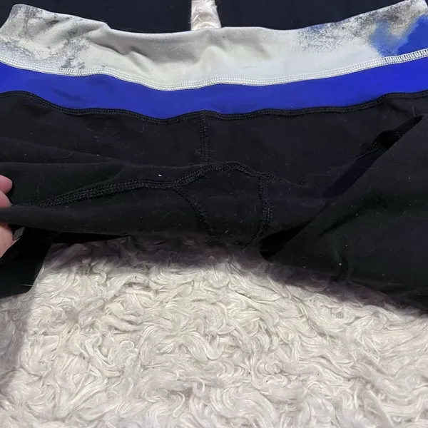 Lululemon Women’s Black Yoga Athletic Leggings Pants Size 6 Blue Waisted Flare - Image 11