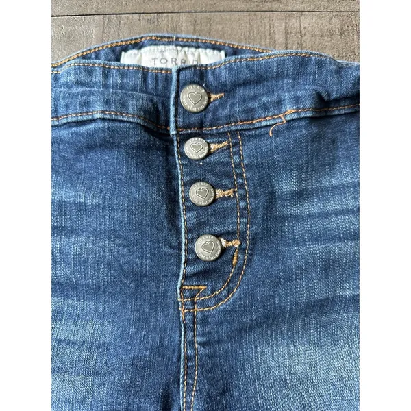 Torrid women's Blue Distressed 3" Jean Shorts Size 18‎ - Image 4