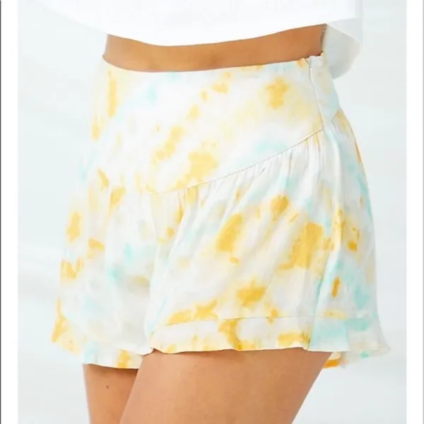 NWT altard state yellow blue tie dye shorts‎ M - Image 3