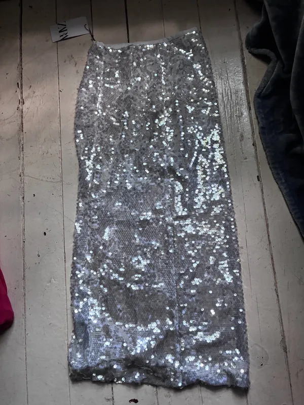 Vintage Zara Sequinned Shimmering Midi Skirt - White, GREY - Image 5