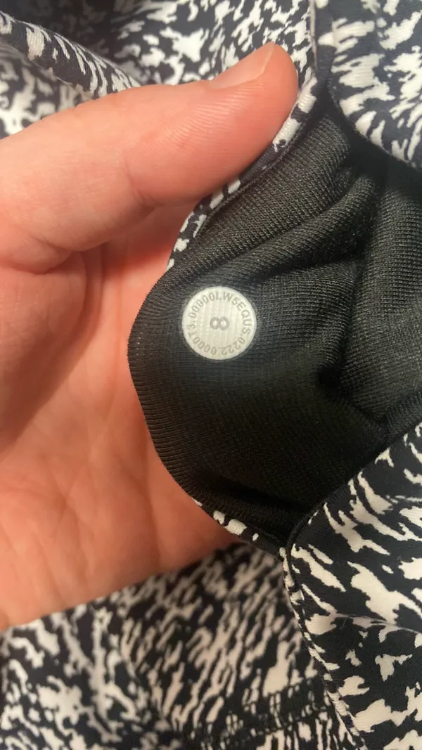Lululemon black and white Leggings 8 - Image 2