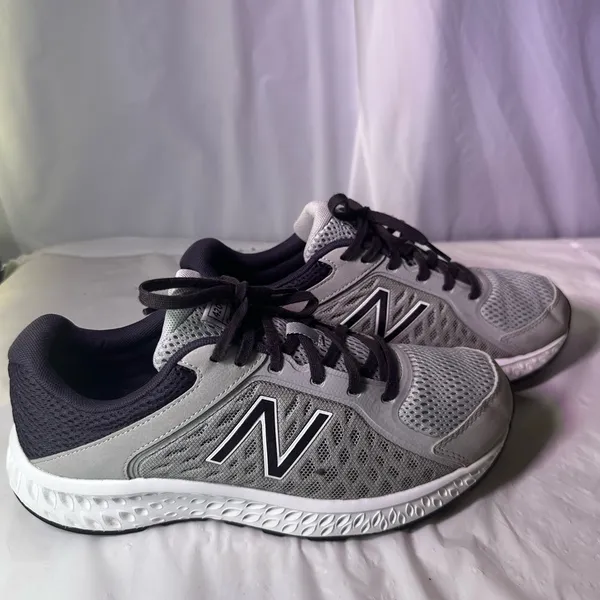 New Balance Gray and Black Athletic Sneakers - Image 7
