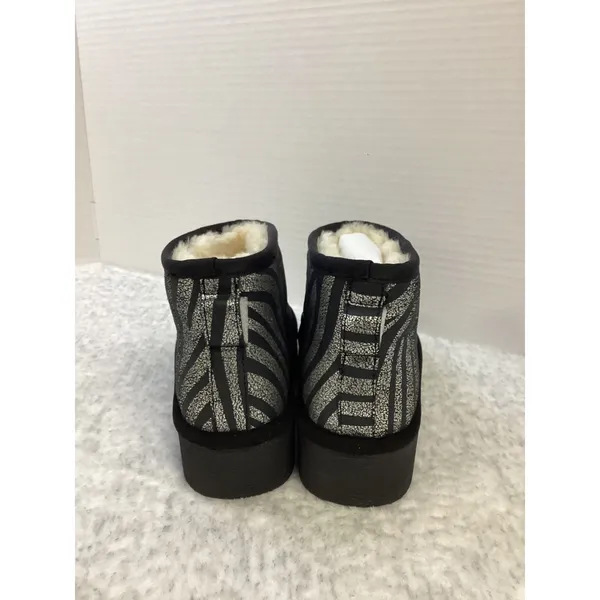 COMFY Silver Zebra Print‎ Metallic Leather Platform Ankle Boots 7M Size 7 - Image 3