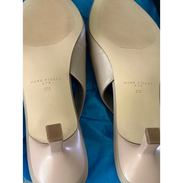 Marc Fisher Kory Beige Leather Slingback Pumps Low Kitten Heel size 8M NEW - Image 6