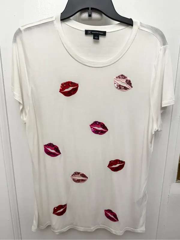 INC International Concepts White Short Sleeve Tee with Sequined Lips Size L - Image 12