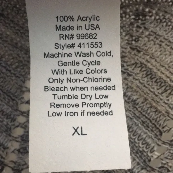 FINAL MARKDOWN Two-one-two New York cardigan sweater xl - Image 4