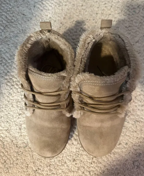 SO lace booties - Image 3