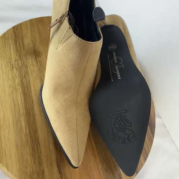 Chinese Laundry Boots Womens 7.5 Heels Bootie Suede Tan - Image 7