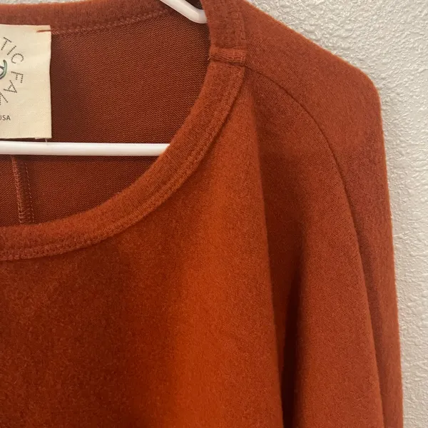Boutique Over sized sweater NWOT - Image 2