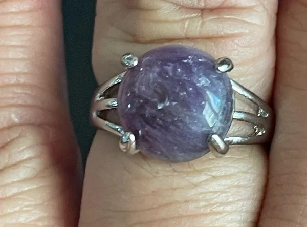 Round purple amethyst S925 silver ring size 7.5 - Image 9