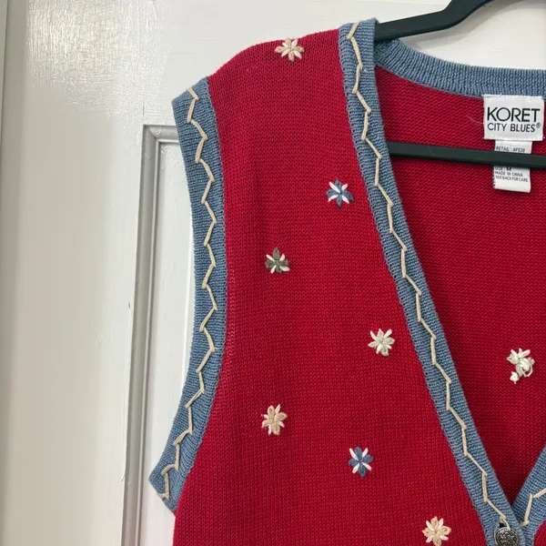 VTG Red Floral Embroidered Sweater Vest Women M Cottagecore Western Grandmacore - Image 5