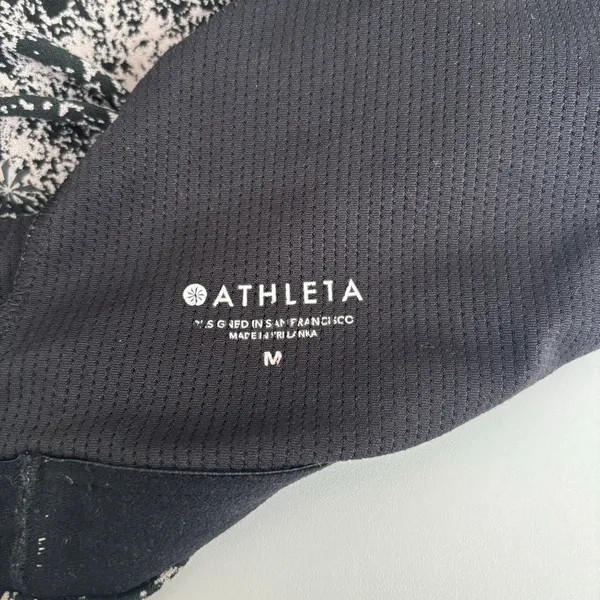Athleta Hyper Focused Glades Sports Bra Sz M - Image 8