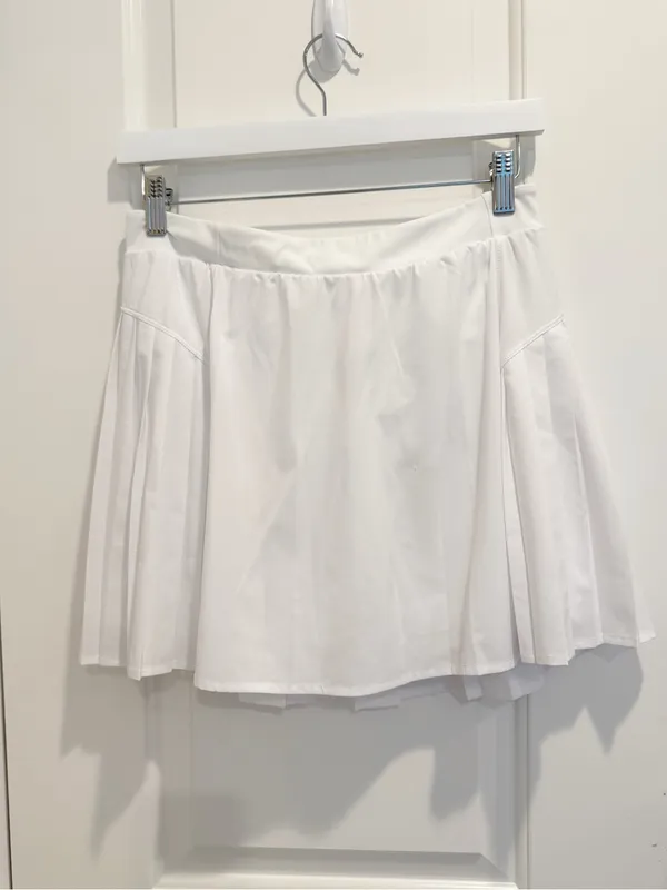 SPANX Pleated Get Moving Tennis Skirt in White size Large Athletic Preppy - Image 4