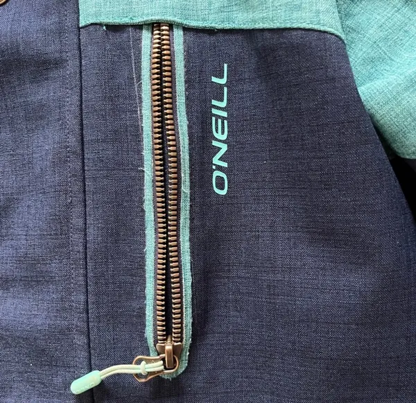 O’Neill Snowboarding Jacket - Image 4